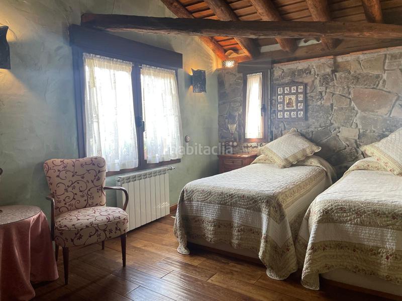Foto 1e5b7e8e-23c4-44ff-955e-7500abd053e4. Casa amb calefacció a Sotosalbos