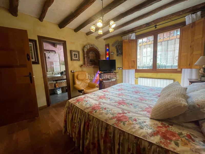 Foto 7b159b7b-ad50-4486-836d-44198cc216f9. Casa amb calefacció a Sotosalbos