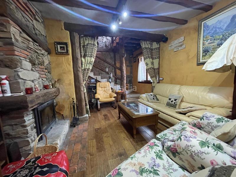 Foto 86467617-64a7-4d5e-ab10-d15905140987. Casa amb calefacció a Sotosalbos