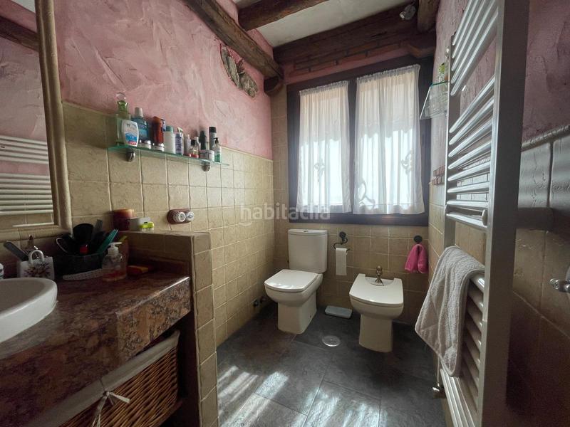 Foto d25a5183-208c-4eb4-b52f-ecf6386643f8. Casa amb calefacció a Sotosalbos