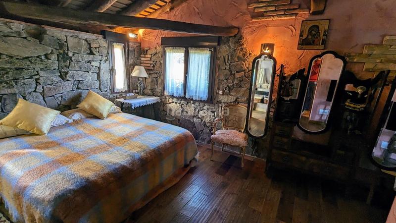 Foto eb1bffcd-0d32-45dd-a4a3-e4c11e8f382f. Casa amb calefacció a Sotosalbos