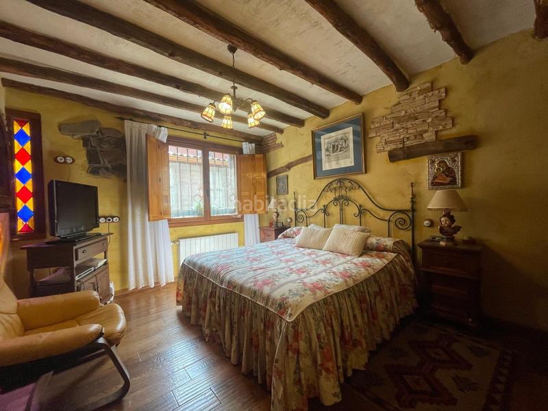 Foto f255af55-9b47-4e30-a2d1-302fd4b90189. Casa amb calefacció a Sotosalbos