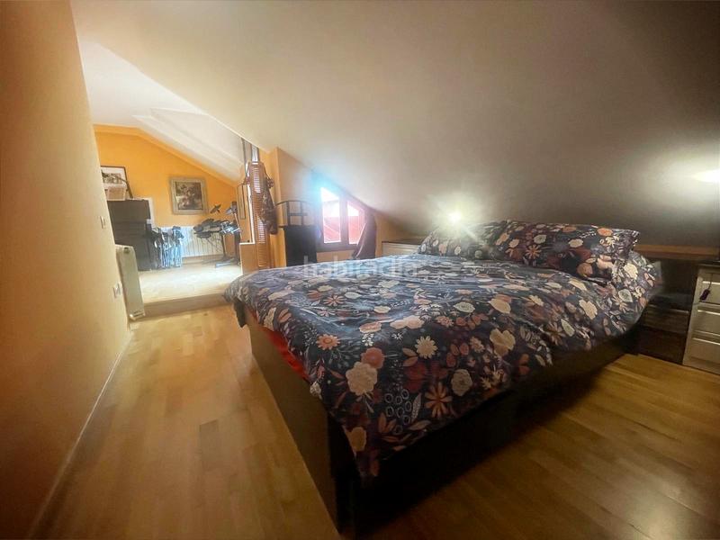 Foto 44c416cb-3b54-4b55-88b8-a1d3e4f07bd8. Casa aparellada amb calefacció aparcament a San Lorenzo - San Marcos Segovia