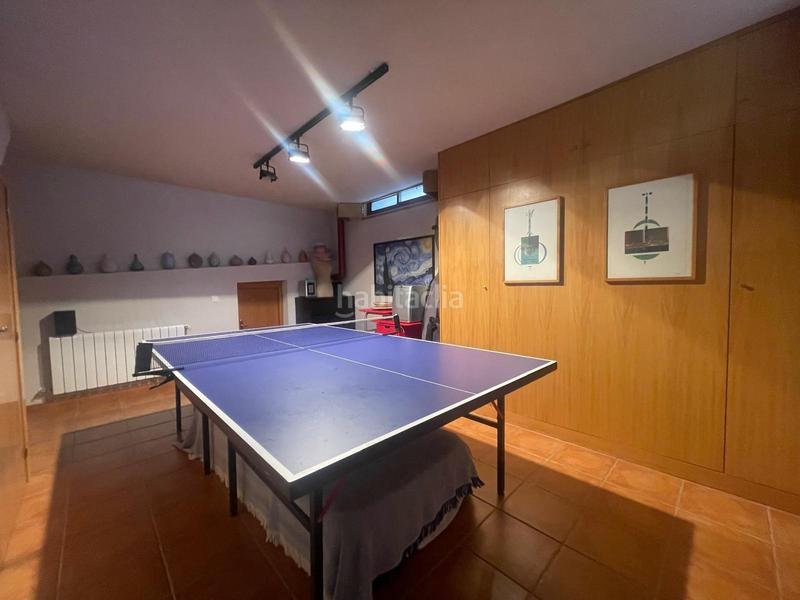 Foto a65c4987-f5f5-46c2-9f3f-36bb273116e2. Casa aparellada amb calefacció aparcament a San Lorenzo - San Marcos Segovia