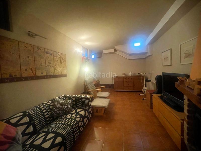 Foto f9036e06-493e-4315-98e4-39f65a3fe0cd. Casa aparellada amb calefacció aparcament a San Lorenzo - San Marcos Segovia