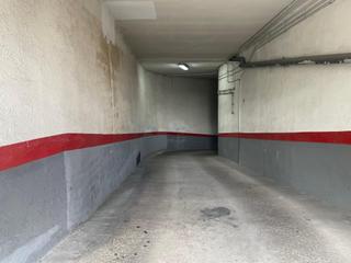 Lloguer Aparcament cotxe a Centro. Garaje de alquiler en padre claret