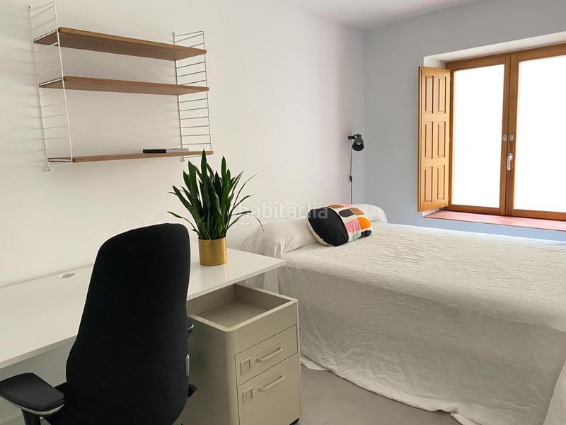Foto b925d781-40b3-4c26-a5be-eccd0377b97f. Rent flat with heating parking in Centro Segovia