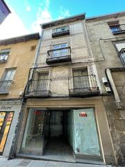 Edifici a Centro. Edificio en plena calle real casco antiguo