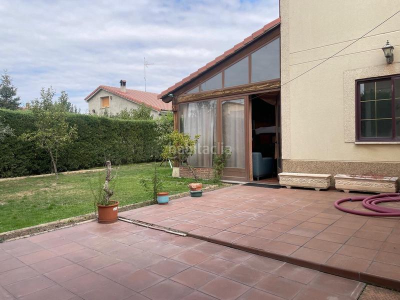 Foto 707a9461-bd7d-489a-a2fa-d98b5db8eebc. Towny house with heating parking in Hontanares de Eresma