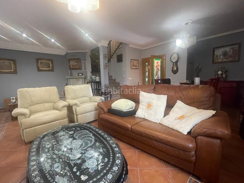 Foto b5d1712c-60ed-40b9-a6f6-70dc4d11d0d1. Towny house with heating parking in Hontanares de Eresma