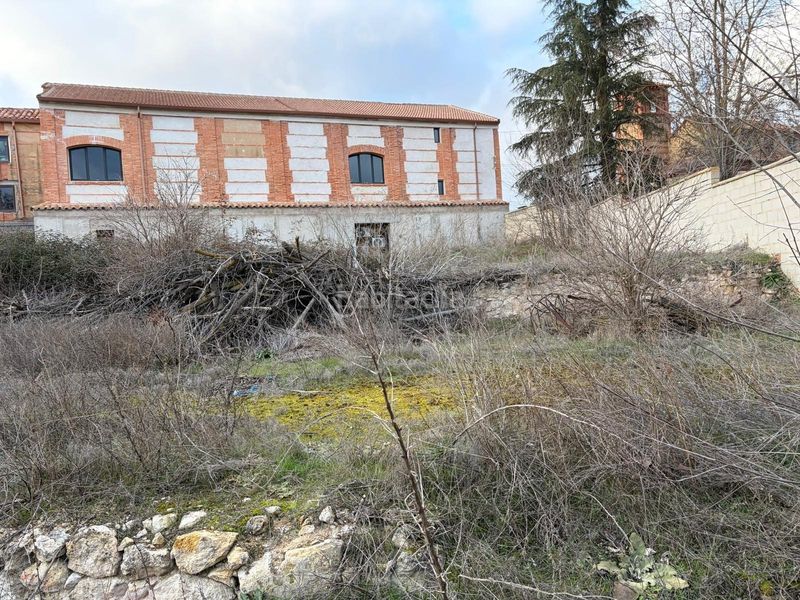 Foto eac3a506-9734-408e-a0fb-80f4905fccd9. Terreny residencial a Plaza Mayor - San Agustín Segovia