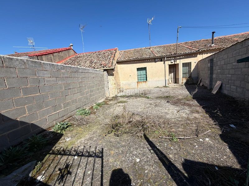 Foto 5b694878-be42-4751-9841-0e98c0e52b67. Casa a Espirdo