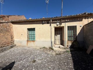 Casa a Espirdo. Vivienda para reformar en espirdo