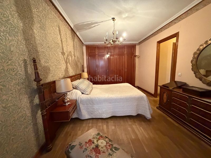 Foto 2b06e4f5-1dd7-4477-a8f1-9503a23b8bad. Rent flat with pool in Centro Segovia