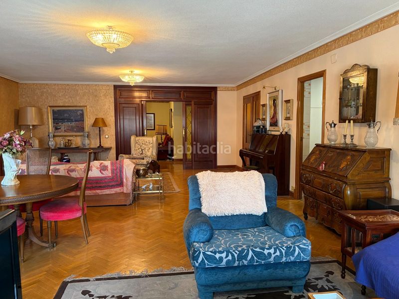 Foto 33988264-9a41-4891-a510-ca24f4d48bc2. Rent flat with pool in Centro Segovia