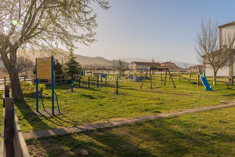 Foto 68908422-3c44-4440-8bc1-46024f8a7402. Terreny residencial a Trescasas