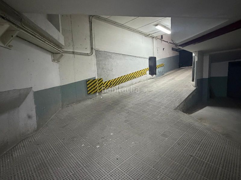 Foto b9a14a7e-d758-4fcd-b189-8b62d2ad4f5e. Flat with heating parking in Ezequiel González - Conde de Sepúlveda Segovia