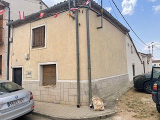 Casa a Bercial. Casa en el pueblo de bercial