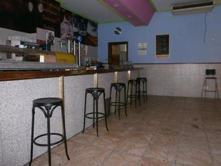 Local Comercial a El Carmen. Se vende bar en el barrio del carmen
