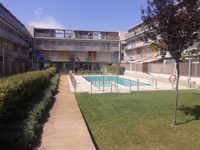 Foto de0f2b38-ac02-4ff9-b4c2-bb64ea167a69. Posto auto in miguel servet in Cadrete