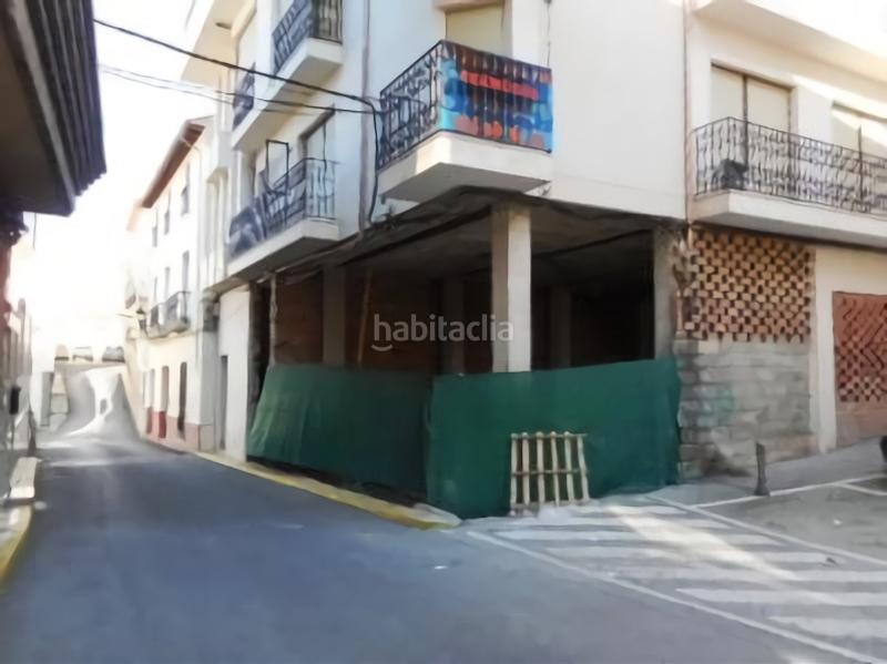 Foto 14cd0191-890b-4081-9333-d0646f5f12cb. Local comercial en blas infante en Castillo de Locubín