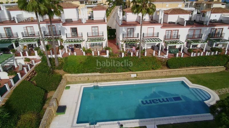Foto 3d914719-2b07-4ef3-bcea-e17a3583bd36. Reihenhaus mit parking pool in Cabopino - Artola Marbella
