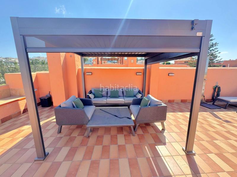 Foto ca4cf4a7-1aed-4267-b97c-3501cc1164d7. Casa a schiera con parcheggio piscina in Cabopino - Artola Marbella