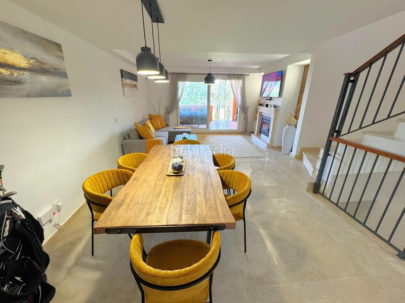 Foto 27704756-6e50-4d98-b2c7-198030ebcdb4. Reihenhaus mit parking pool in Cabopino - Artola Marbella