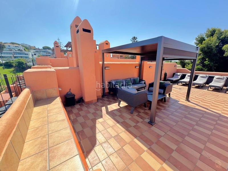 Foto 99565ff4-b7b3-4cec-bff3-4bb9d2fd0be0. Reihenhaus mit parking pool in Cabopino - Artola Marbella