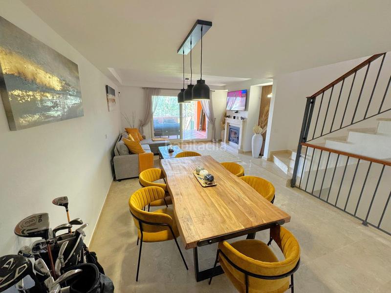 Foto d3484af4-9cdf-4658-a221-444c4306e30d. Reihenhaus mit parking pool in Cabopino - Artola Marbella