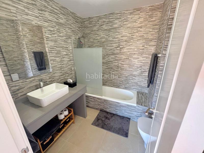 Foto ef20feb1-7e52-4498-8183-d93bd656c8f7. Reihenhaus mit parking pool in Cabopino - Artola Marbella