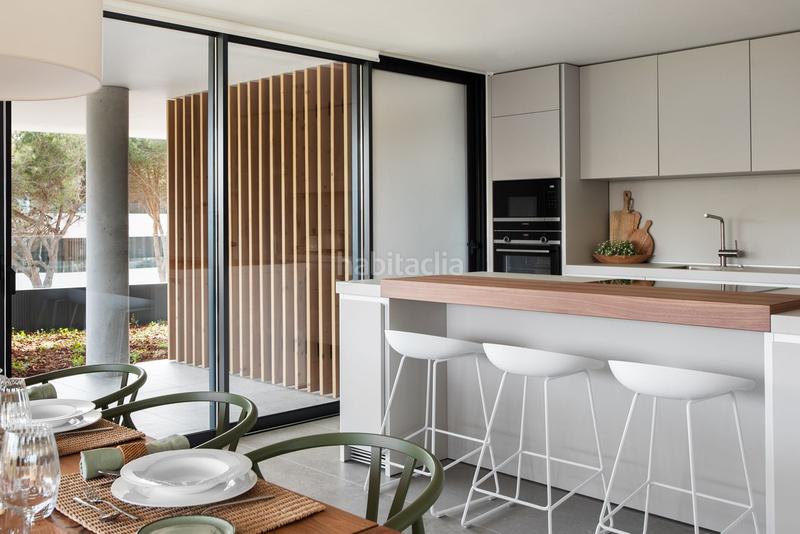 Foto e428f19c-0ec0-48aa-9495-aac31a7d68fd. Planta baixa amb aparcament piscina a Sotogrande alto Sotogrande