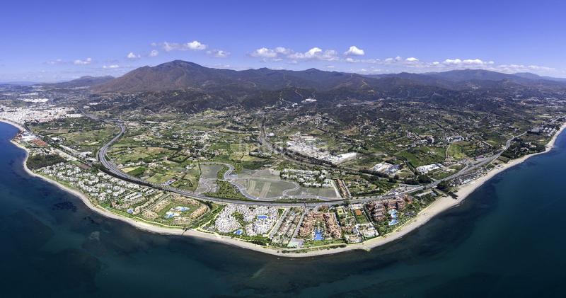 Foto 0981824f-fd6c-4779-a97b-faf476587943. Apartamento en Las Lomas Estepona