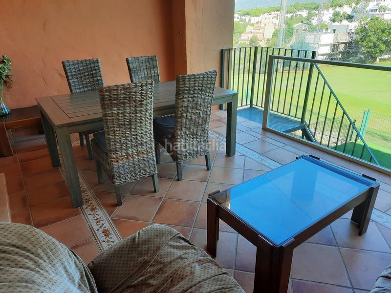 Foto 69cf908c-5302-422a-b490-f4958221b505. Casa adossada amb aparcament piscina a Cabopino - Artola Marbella