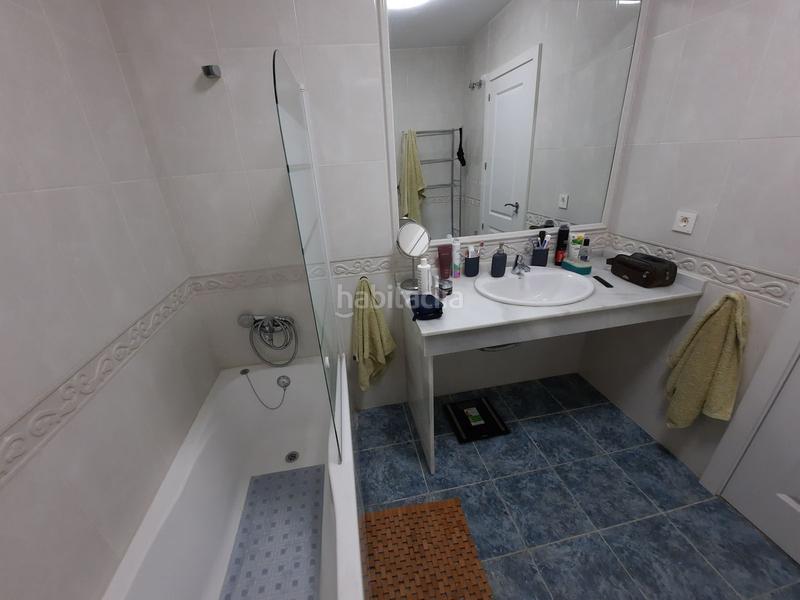 Foto a83b4d38-7f71-4bee-8a58-0f197555bceb. Casa adossada amb aparcament piscina a Cabopino - Artola Marbella