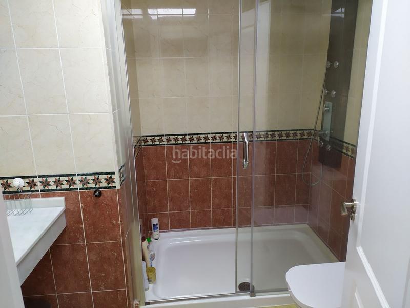 Foto f2ca859f-c685-4235-9699-577f021af4ed. Casa adossada amb aparcament piscina a Cabopino - Artola Marbella