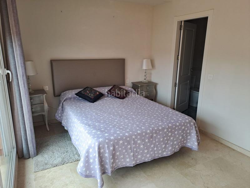 Foto 6fa3a287-3151-450d-bddd-f18a26ca17e5. Semi detached house with parking pool in Cabopino - Artola Marbella