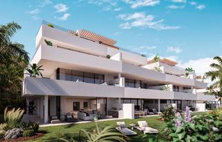 Zweistöckige Wohnung in Altos de Estepona