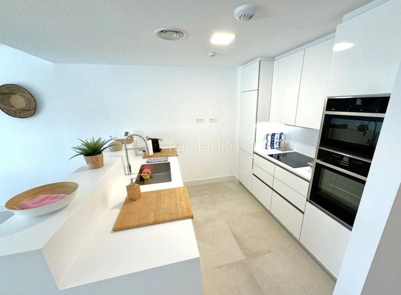 Foto 6cb9815a-3fac-4451-a21f-6415ca3a6bc7. Erdgeschoss mit parking pool in Cabopino - Artola Marbella