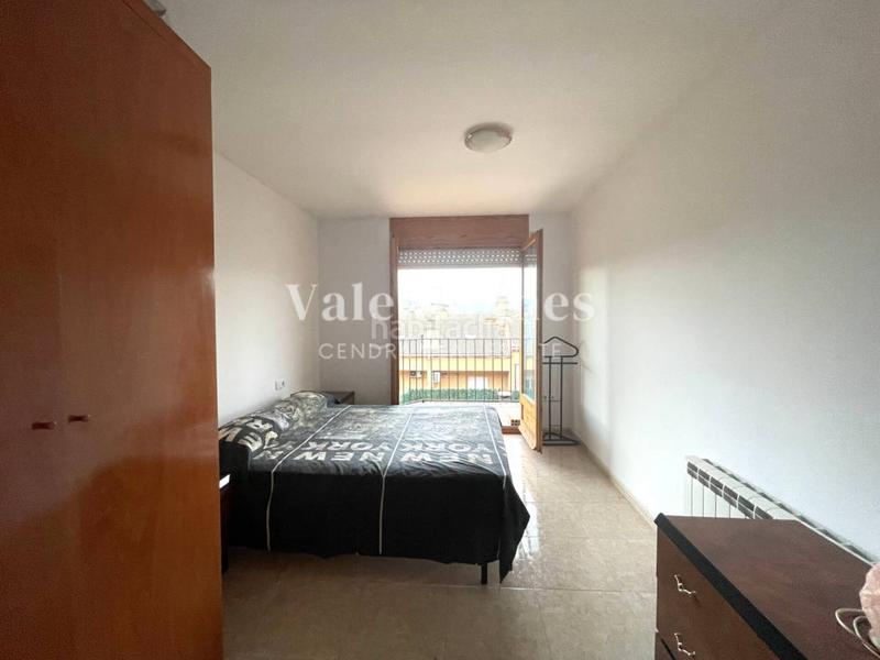 Foto f82fae20-95c4-4335-9264-339bcbe7e458. Casa descubre la casa perfecta para ti , con diferentes zonas exteriores y gran garaje. en Solsona