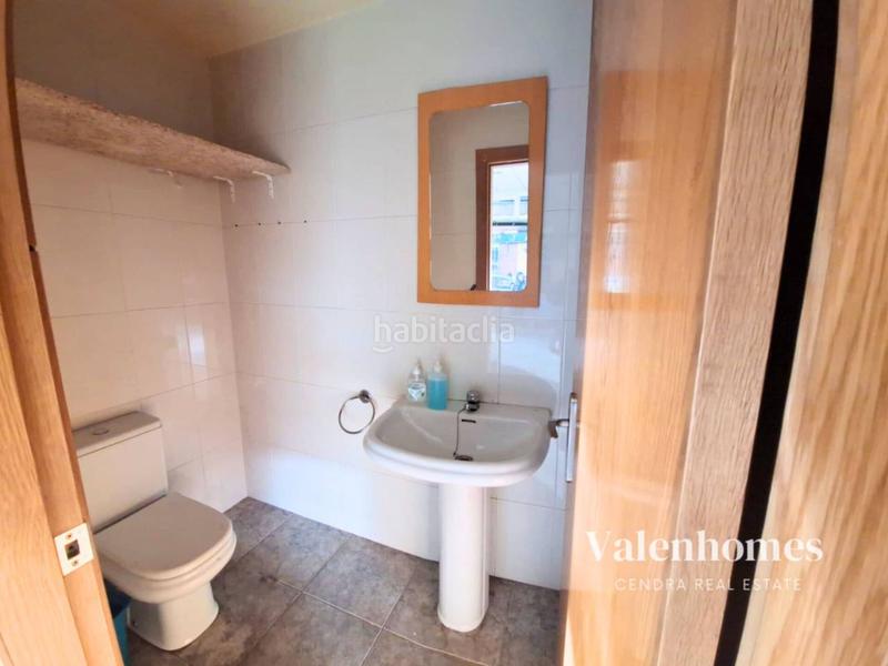 Foto e36f6601-689b-4351-b13c-332f34ebf616. Geschäftsraum in Nord Vic