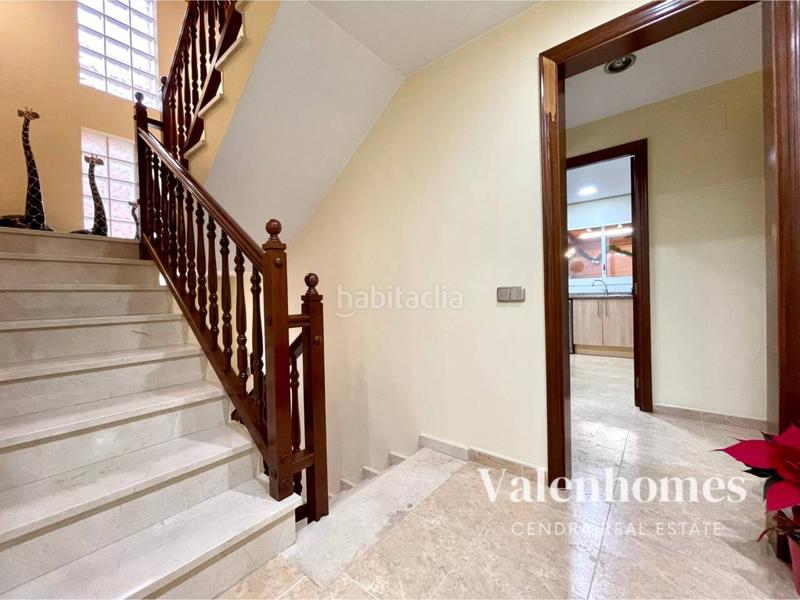Foto bec8fc57-1a53-4820-814d-605e4dfdeb30. Casa preciosa casa a cuatro vientos con patio y gran garaje cubierto y posibilidad de instalar piscina. en Banyeres del Penedès