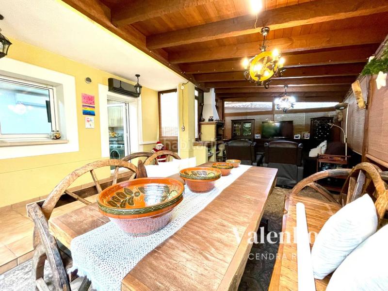 Foto d04980c9-e879-48b6-a9de-3fafe754ec45. Casa preciosa casa a cuatro vientos con patio y gran garaje cubierto y posibilidad de instalar piscina. en Banyeres del Penedès