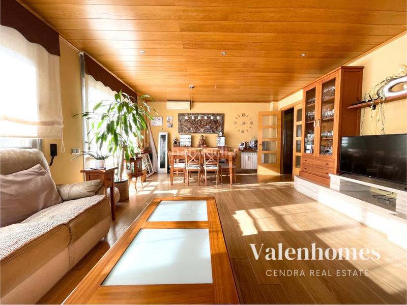 Foto 1edfbd20-9b7b-4911-a7e6-1ca781e71961. Chalet avec chauffage parking piscine dans Avinyó