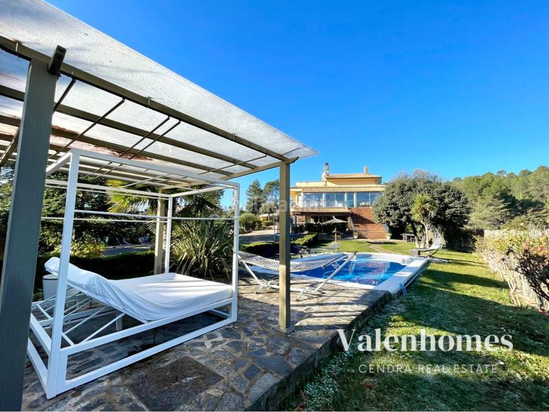 Foto 6ad961bf-fd6b-45a0-a1d3-a270df232804. Chalet avec chauffage parking piscine dans Avinyó