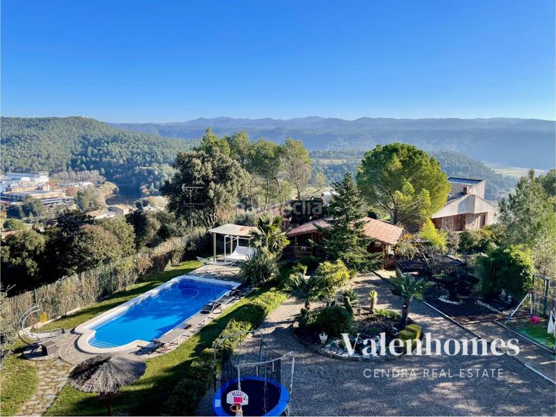 Foto 8ac31c8b-799c-4a39-bbe0-b0ef7f39b298. Chalet avec chauffage parking piscine dans Avinyó