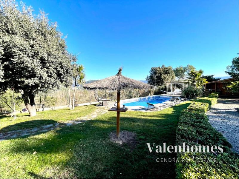 Foto e75478e3-e947-4f90-a489-8ae8f4884e40. Chalet avec chauffage parking piscine dans Avinyó