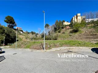 Terreno residencial en Can Font-Ca n'Avellaneda. Parcela esquinera en venta en castellar del vallès, amplitud, or