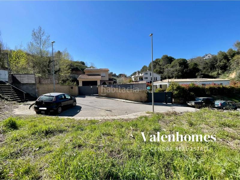 Foto 1091cd0f-2ab2-4fe5-8203-f23dc95d9415. Terreno residencial parcela esquinera en venta , amplitud, orientación y entorno inmejorable. en Castellar del Vallès