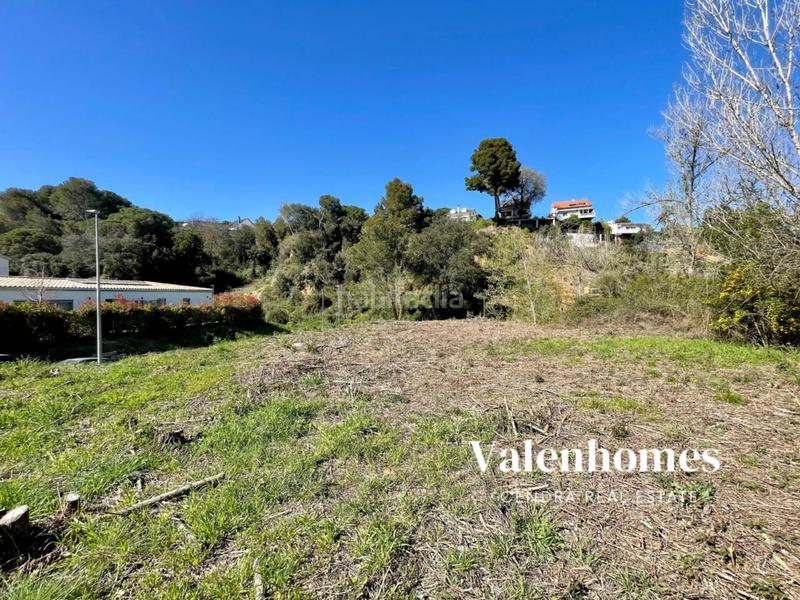 Foto d26a69f8-2395-4fb3-83f2-d9ac129733f8. Terreno residencial parcela esquinera en venta , amplitud, orientación y entorno inmejorable. en Castellar del Vallès